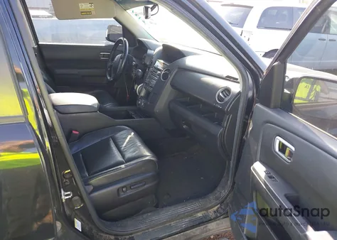 2012 Honda Pilot Touring z USA, uszkodzony, nr VIN 5FNYF4H97CB037239